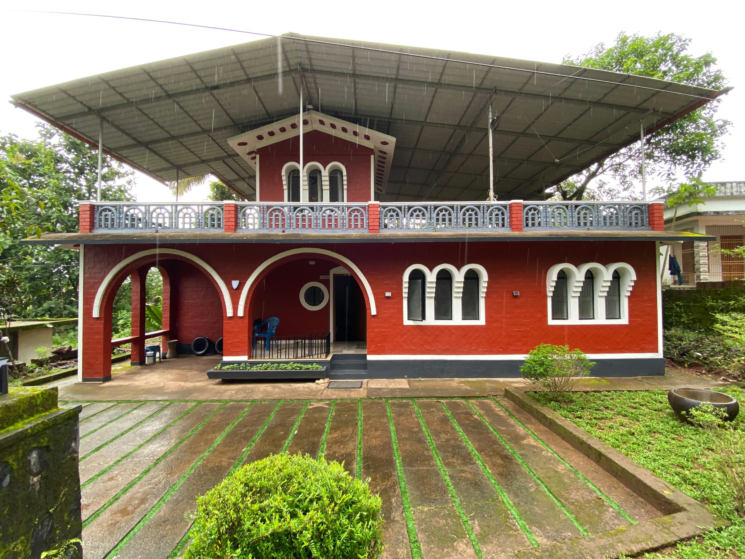 Front exterior of Vysakham Heritage with the courtyard