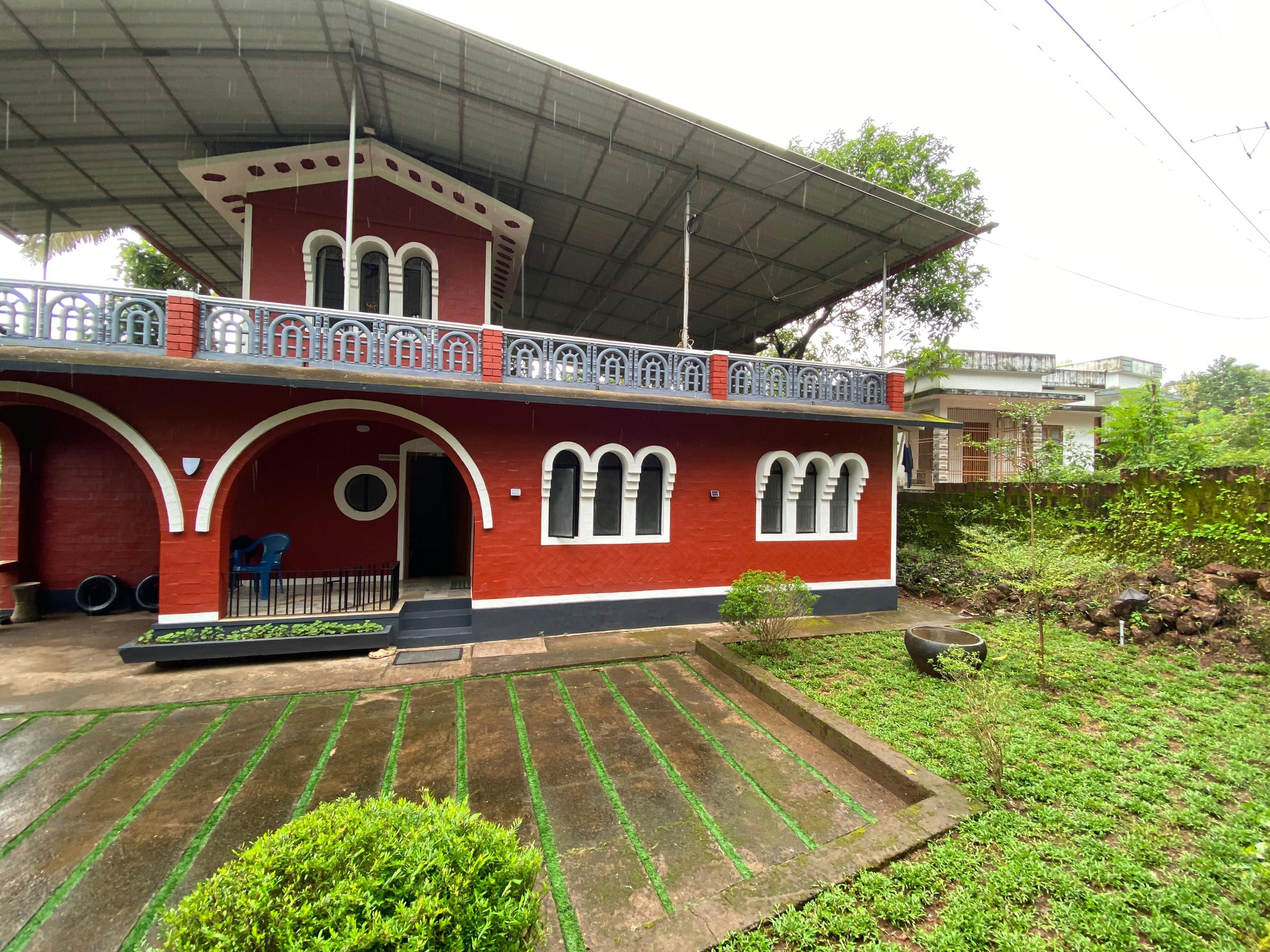 Exterior view of Vysakham Heritage from the garden